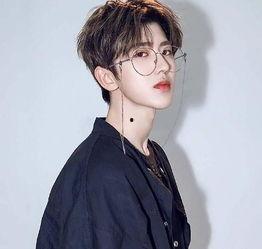 网红小胖今年多大了图片,揭秘2023年他的年龄与成长历程