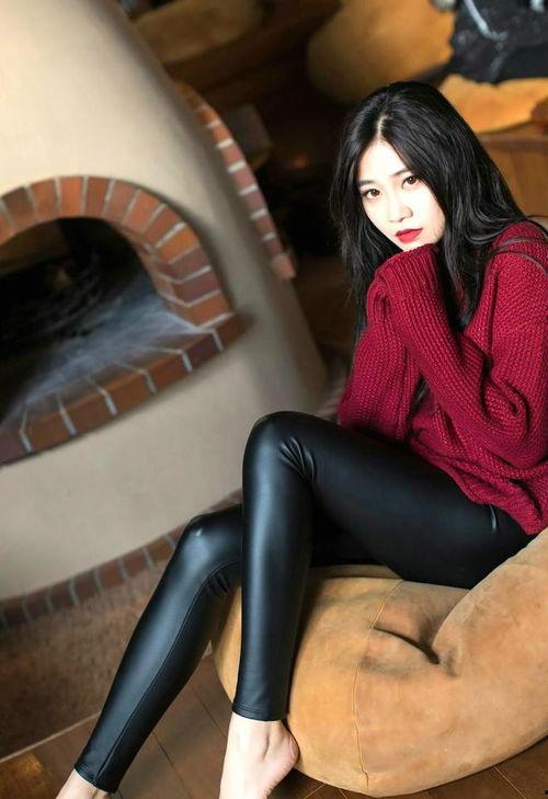 偷拍皮裤紧身网红,网红隐私边界再引热议