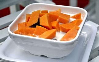 椰奶吃瓜,椰奶甜品搭配夏日吃瓜新风尚